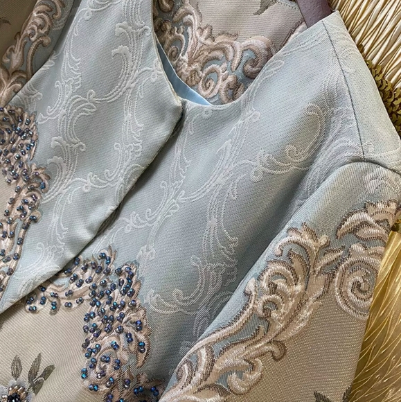 ♥️SOLD NWT Jaquard Embroidery Crystals Beads, Coat. STUNNING. XXL - Picture 12 of 12